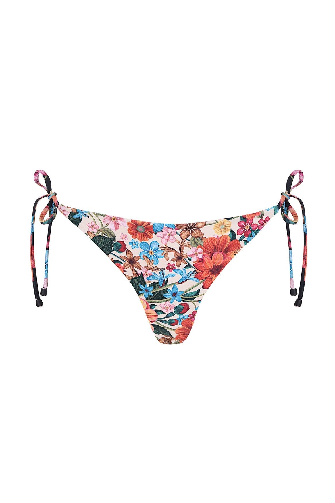 Traje de baño chic que favorece las curvas para el verano