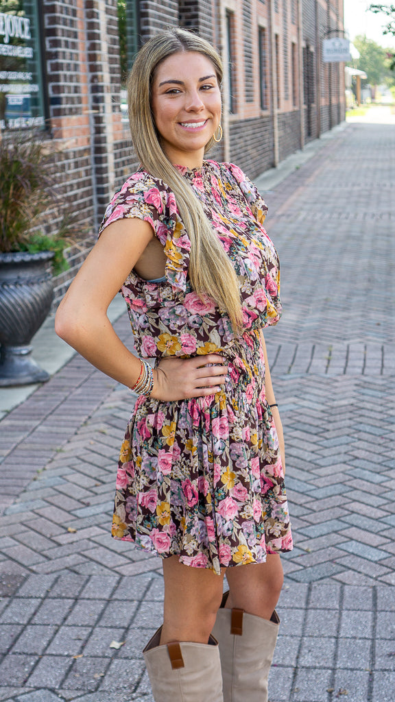 Vestido corto con estampado floral